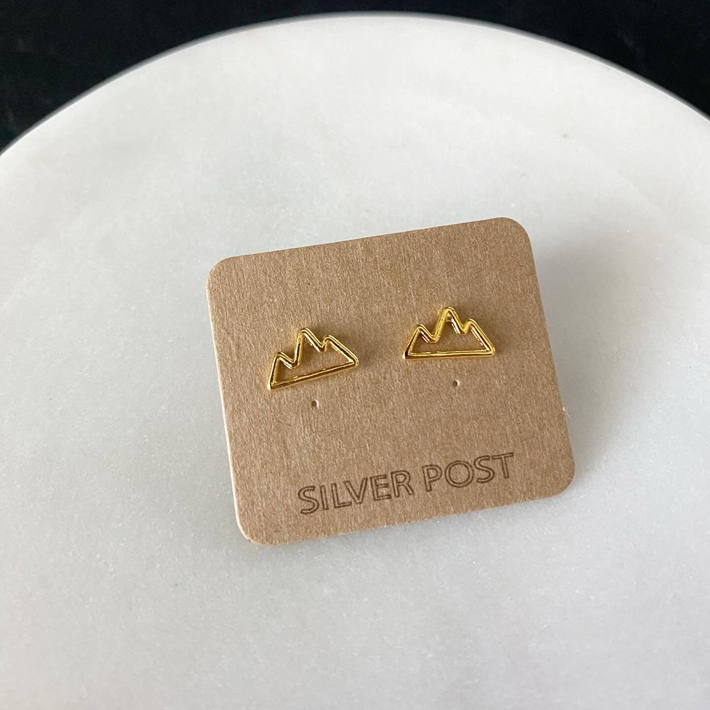 Mountain Wire Earrings: Silver